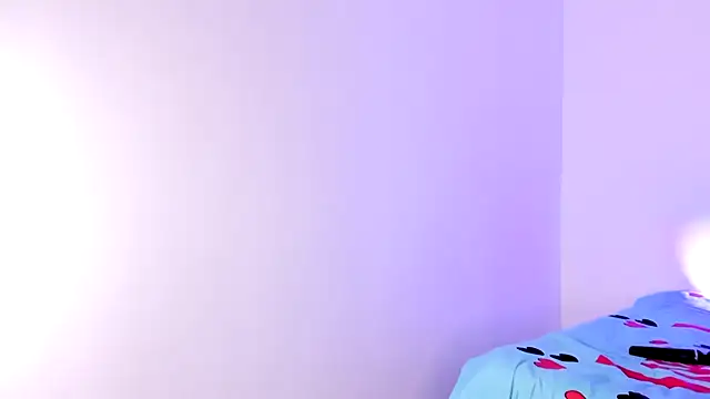 Snapshot of Laurensmith9 chatting on 02-20-25, 06:35 Laurensmith9 online show from 02-20-25, 06:35