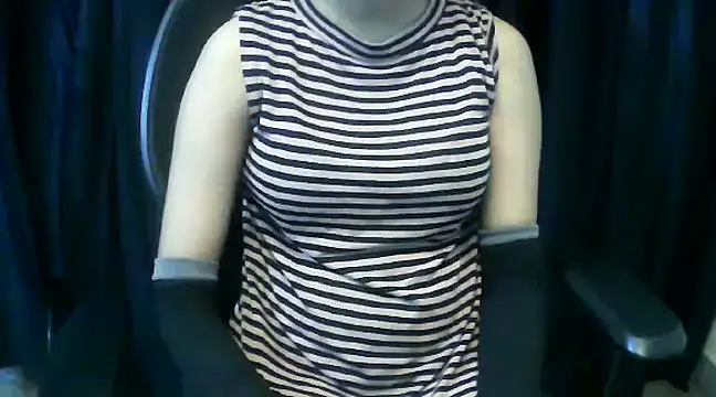 Snapshot of hot-niti chatting on 01-30-25, 03:40 hot-niti online show from 01-30-25, 03:40