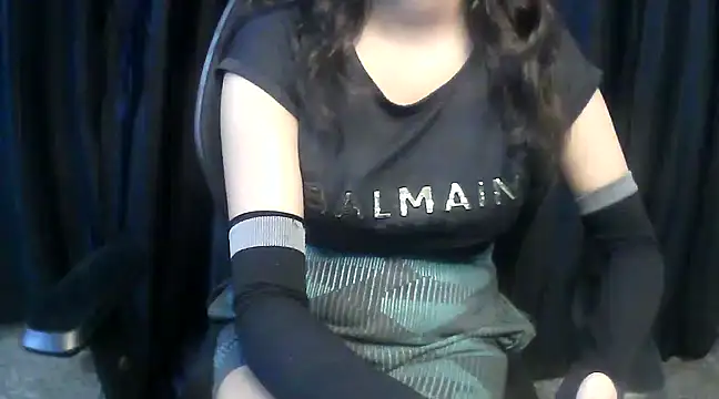 Snapshot of hot-niti chatting on 02-02-25, 12:30 hot-niti online show from 02-02-25, 12:30