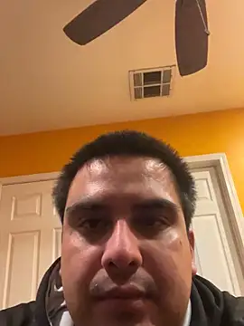 Snapshot of LA_cloudzzpnp chatting on 01-11-25, 04:59 LA cloudzzpnp online show from 01-11-25, 04:59