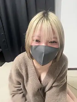 Snapshot of Hikaru-chan chatting on 01-17-25, 10:45 Hikaru-chan online show from 01-17-25, 10:45