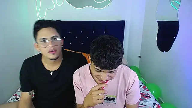 twinkmilk  online show from 01-29-25, 01:58