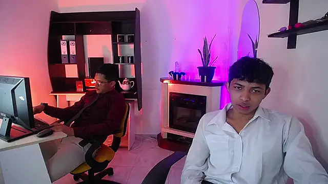 twinkmilk  online show from 02-27-25, 11:52