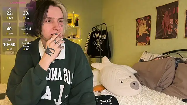 VeryRare TwinS online show from 10-31-25, 08:21