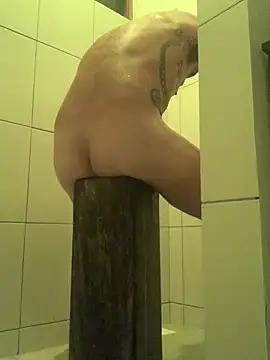 Snapshot of GoloZeusMax chatting on 01-17-25, 05:53 GoloZeusMax online show from 01-17-25, 05:53