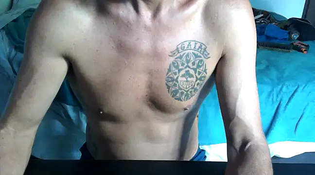 Snapshot of GoloZeusMax chatting on 02-07-25, 06:34 GoloZeusMax online show from 02-07-25, 06:34