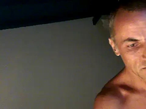 Snapshot of GoloZeusMax chatting on 03-16-25, 05:58 GoloZeusMax online show from 03-16-25, 05:58