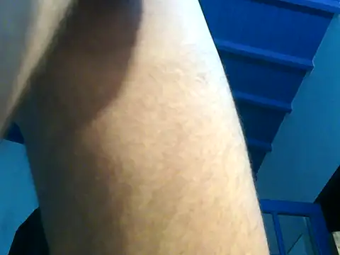 Snapshot of GoloZeusMax chatting on 11-02-25, 10:45 GoloZeusMax online show from 11-02-25, 10:45