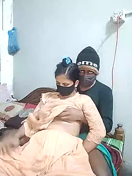 Snapshot of Hot_Nila chatting on 01-08-25, 08:49 Hot Nila online show from 01-08-25, 08:49