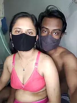 Snapshot of Hot_Nila chatting on 01-17-25, 05:08 Hot Nila online show from 01-17-25, 05:08