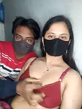 Snapshot of Hot_Nila chatting on 01-27-25, 02:42 Hot Nila online show from 01-27-25, 02:42