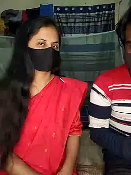 Snapshot of Hot_Nila chatting on 01-27-25, 04:43 Hot Nila online show from 01-27-25, 04:43