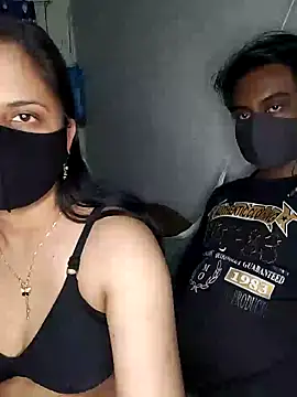 Snapshot of Hot_Nila chatting on 01-31-25, 05:42 Hot Nila online show from 01-31-25, 05:42