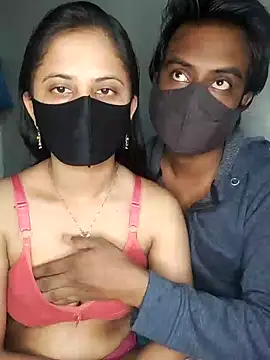 Snapshot of Hot_Nila chatting on 02-05-25, 03:23 Hot Nila online show from 02-05-25, 03:23