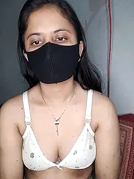 Snapshot of Hot_Nila chatting on 03-04-25, 02:27 Hot Nila online show from 03-04-25, 02:27