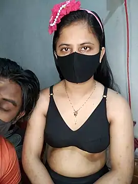 Snapshot of Hot_Nila chatting on 03-16-25, 02:43 Hot Nila online show from 03-16-25, 02:43