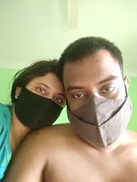 Snapshot of Hot_Nila chatting on 10-12-25, 07:40 Hot Nila online show from 10-12-25, 07:40