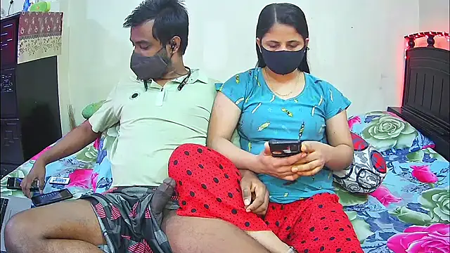 Hot Nila online show from 12-15-25, 03:11