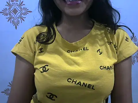 Snapshot of Misha_Sweett chatting on 03-18-25, 03:31 Misha Sweett online show from 03-18-25, 03:31