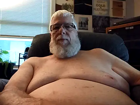 Snapshot of Futura_intx chatting on 09-10-25, 02:39 Futura intx online show from 09-10-25, 02:39