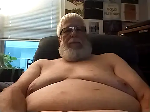 Snapshot of Futura_intx chatting on 09-22-25, 02:30 Futura intx online show from 09-22-25, 02:30