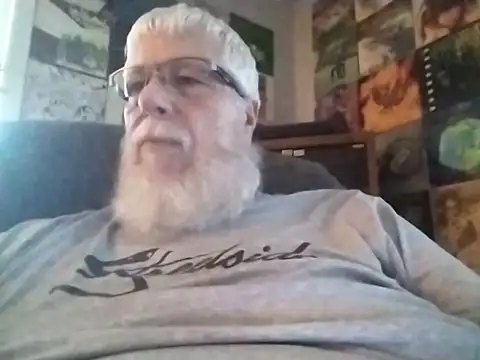 Snapshot of Futura_intx chatting on 10-04-25, 08:29 Futura intx online show from 10-04-25, 08:29