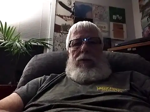 Snapshot of Futura_intx chatting on 10-12-25, 12:53 Futura intx online show from 10-12-25, 12:53