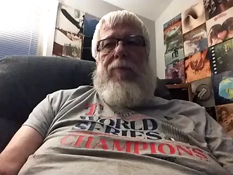 Snapshot of Futura_intx chatting on 10-24-25, 11:56 Futura intx online show from 10-24-25, 11:56