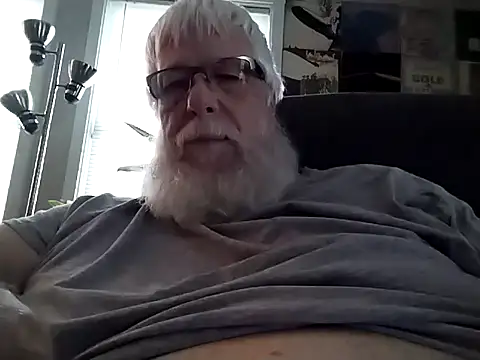 Snapshot of Futura_intx chatting on 10-27-25, 06:23 Futura intx online show from 10-27-25, 06:23