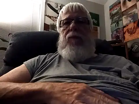 Snapshot of Futura_intx chatting on 10-29-25, 12:46 Futura intx online show from 10-29-25, 12:46