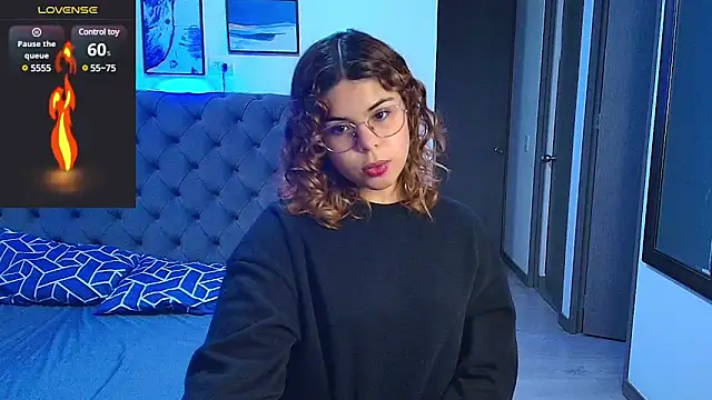 Snapshot of stellaallen24 chatting on 03-08-25, 08:57 stellaallen24 online show from 03-08-25, 08:57