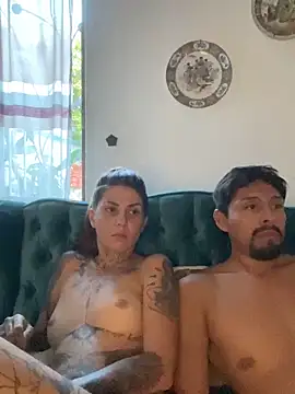 Snapshot of Izy_cute_ chatting on 10-10-25, 11:04 Izy cute online show from 10-10-25, 11:04