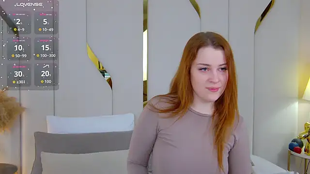 EllieGarson online show from 11-17-25, 05:08