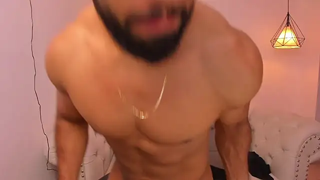 Santiago huntt online show from 12-07-24, 12:41