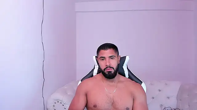 Santiago huntt online show from 02-21-25, 12:28