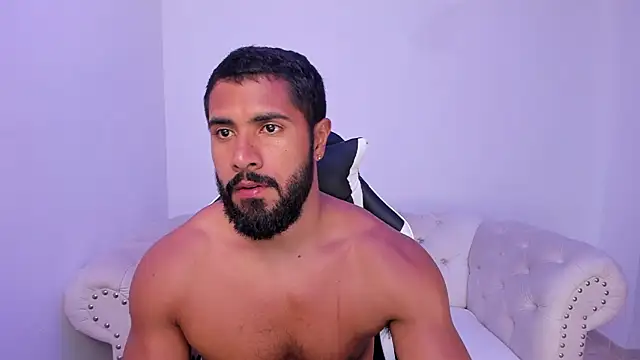 Santiago huntt online show from 10-14-25, 02:40