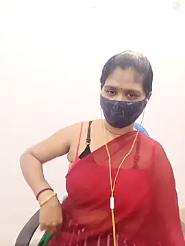 Snapshot of Lucky-Deepthi chatting on 02-22-25, 11:46 Lucky-Deepthi online show from 02-22-25, 11:46