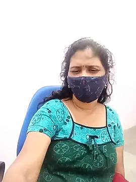 Snapshot of Lucky-Deepthi chatting on 03-12-25, 08:31 Lucky-Deepthi online show from 03-12-25, 08:31