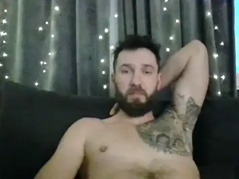 Snapshot of realdilf chatting on 01-10-25, 07:35 realdilf online show from 01-10-25, 07:35