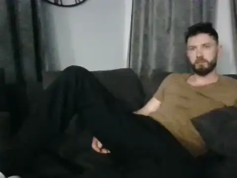 Snapshot of realdilf chatting on 03-15-25, 04:32 realdilf online show from 03-15-25, 04:32