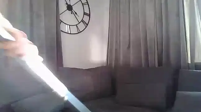 Snapshot of realdilf chatting on 03-21-25, 03:13 realdilf online show from 03-21-25, 03:13