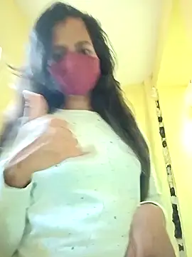 Snapshot of Pooja_cut chatting on 03-01-25, 09:07 Pooja cut online show from 03-01-25, 09:07