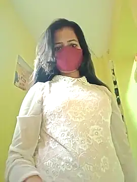 Snapshot of Pooja_cut chatting on 03-04-25, 02:27 Pooja cut online show from 03-04-25, 02:27