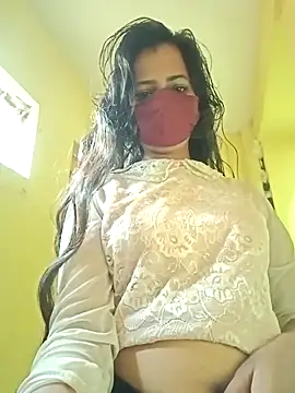 Snapshot of Pooja_cut chatting on 03-10-25, 02:06 Pooja cut online show from 03-10-25, 02:06