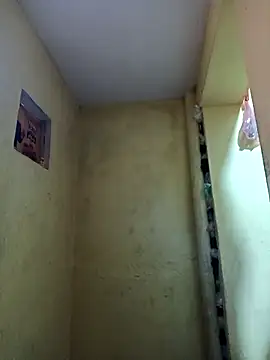 Snapshot of Pooja_cut chatting on 03-11-25, 01:48 Pooja cut online show from 03-11-25, 01:48