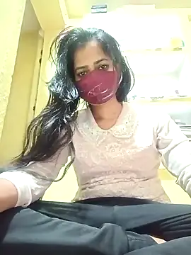 Snapshot of Pooja_cut chatting on 03-15-25, 04:21 Pooja cut online show from 03-15-25, 04:21