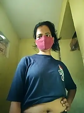 Snapshot of Pooja_cut chatting on 10-13-25, 01:38 Pooja cut online show from 10-13-25, 01:38