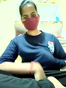 Snapshot of Pooja_cut chatting on 10-30-25, 05:24 Pooja cut online show from 10-30-25, 05:24