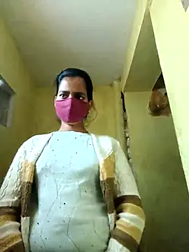 Snapshot of Pooja_cut chatting on 11-14-25, 08:35 Pooja cut online show from 11-14-25, 08:35