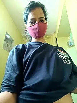 Snapshot of Pooja_cut chatting on 11-24-25, 03:50 Pooja cut online show from 11-24-25, 03:50